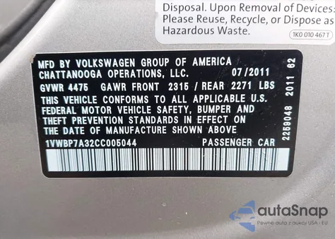 2012 Volkswagen Passat 2.5L Se z USA, uszkodzony, nr VIN 1VWBP7A32CC005044